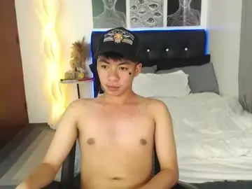Chaturbate Sex Cam of creamycummatthew