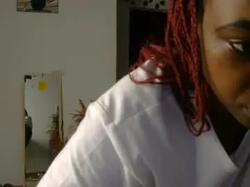 Chaturbate Free Porn Cam of skyy_brown