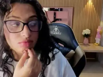 Chaturbate Live Sex Cam of marya_stevens_s