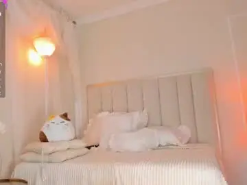 Chaturbate Adult Webcams of your_petite18