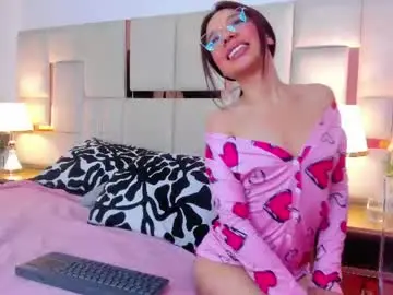 Chaturbate Adult Video Chat of laura_dicardy