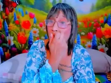 Chaturbate Nude Webcam of indianroxy27