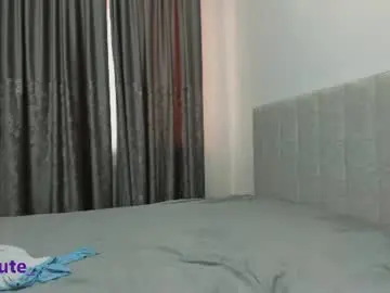 Chaturbate Sex Cam of elly_cute_