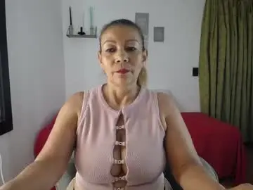 Chaturbate Sex Chat of renata_salinas_1