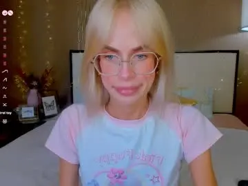 Chaturbate Free Live Porn of bellatip