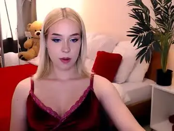 Chaturbate Live Sex Cam of diamond_milady