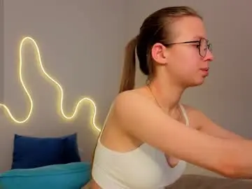 Chaturbate Live Sex Cam of emma_clon