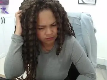Chaturbate Live Sex Cam of karla_cg