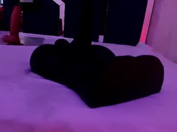 Chaturbate Live Sex of milahall__