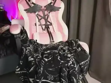 Chaturbate Nude Webcam of devil_s_bride