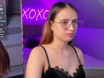 Chaturbate Live Porn of miaa_hill