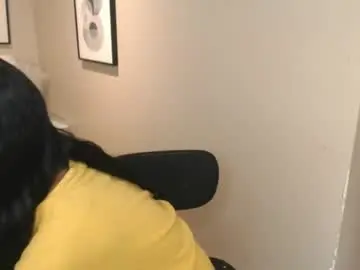 Chaturbate Live Sex Cam of hot_nikki69