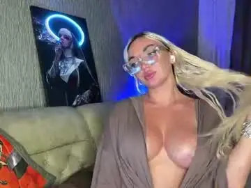 Chaturbate Adult Webcams of holidaysue
