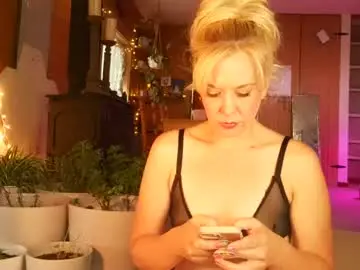 Chaturbate Best Webcam of sasha_love__
