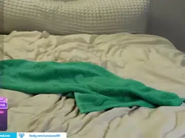 Chaturbate Live Sex Cam of lunalaces