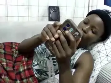 Chaturbate Live Porn of pretty_petite_ebony