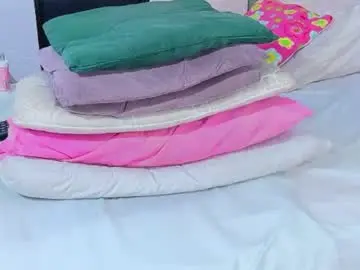 Chaturbate Adult Webcams of curvyebonyy_