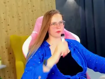 Chaturbate Live Sex Cam of lisa_alexsa