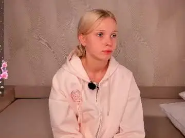 Chaturbate Sex Chat of mikaelataron