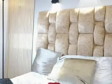 Chaturbate Sex Cam of carolinacrus01