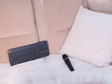 Chaturbate Free Porn Cam of sarahpreston1