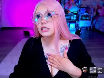 Chaturbate Live Sex Cam of alyssaromanova