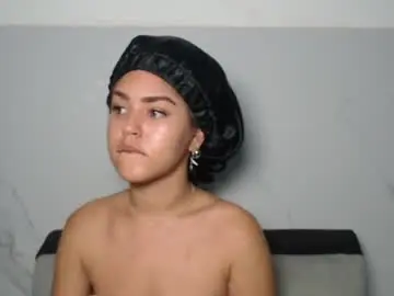 Chaturbate Adult Webcam of melody_phillips2