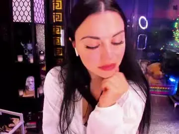 Chaturbate Free Live Porn of alma_pearl