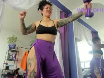 Chaturbate Sex Cam of witchofhearts