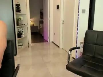 Chaturbate Best live sex cam show of emmykrist
