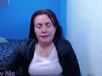 Chaturbate Free Porn Cam of carolinhe_