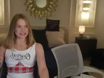 Chaturbate Live Sex Cam of kira0541