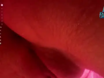 Chaturbate Live Sex Cam of lucie_beltran