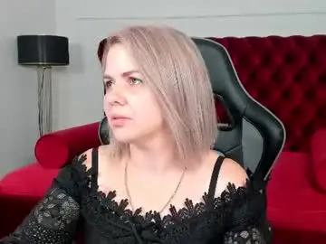 Chaturbate Sex Chat of adeleravelle