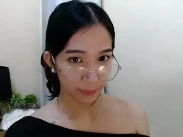 Chaturbate Live Sex Cam of seductive_abia