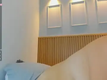 Chaturbate Live Sex Cam of venusgreys1