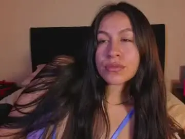 Chaturbate Live Sex Cam of emigomez_