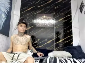Chaturbate Live Sex Cam of exotichot_couple
