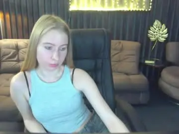 Chaturbate Live Porn of alina__blonde