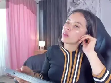 Chaturbate Watch Live Sex Cams of cherrybombs_
