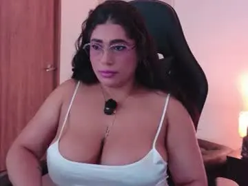 Chaturbate Adult Video Chat of evacarters
