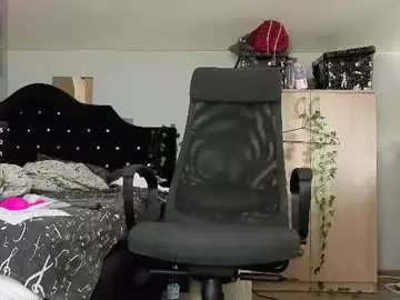 Chaturbate Watch Live Sex Cams of chrisstop18