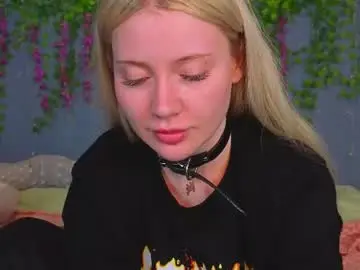 Chaturbate Live Sex of lillie_berry