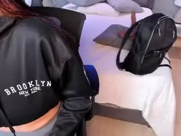 Chaturbate Nude Webcam of charlotte_whitee1