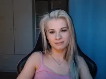 Chaturbate Live Porn of kristineamore