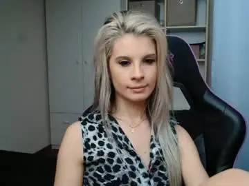 Chaturbate Watch Live Sex Cams of kristineamore