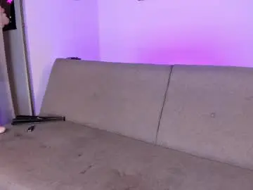 Chaturbate Live Sex of lovelyemma__