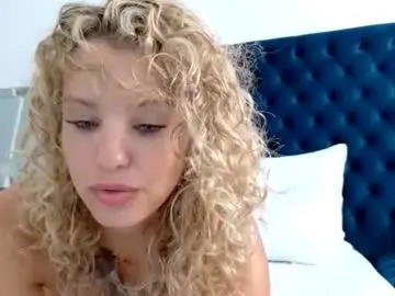 Chaturbate Free Porn Cam of theislandgirl