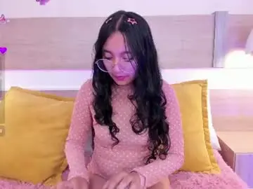 Chaturbate Adult Webcams of emilyblussh