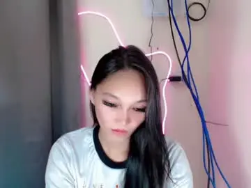 Chaturbate Live Sex Cam of charm_fuckdoll8